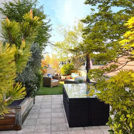 Chez Les Stephs Pansiyon *