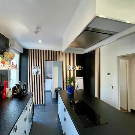 Chez Les Stephs 马尼库尔勒翁格尔