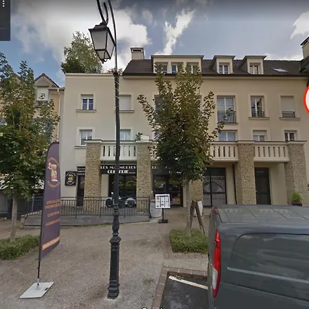 Chez Les Stephs * 马尼库尔勒翁格尔